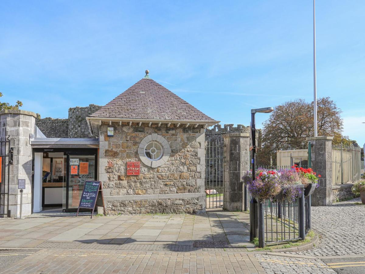 보마리스 The Old Coach House 빌라 외부 사진